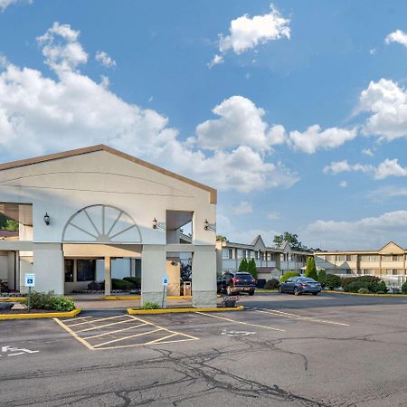 Quality Inn & Suites Vestal Binghamton Near University Ngoại thất bức ảnh