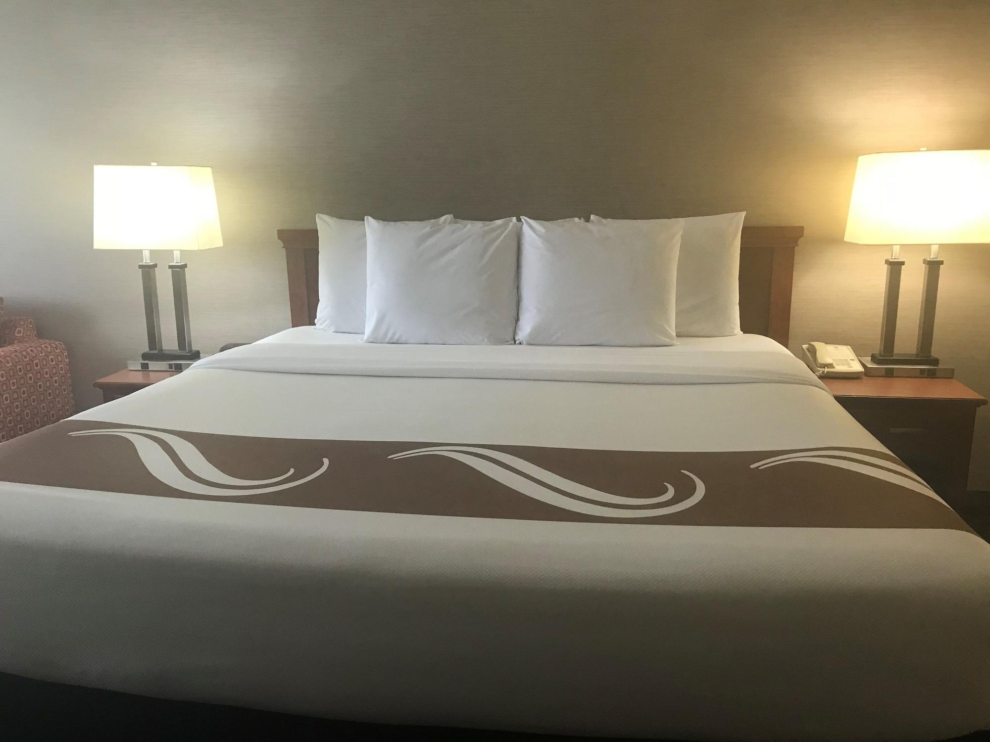 Quality Inn & Suites Vestal Binghamton Near University Ngoại thất bức ảnh
