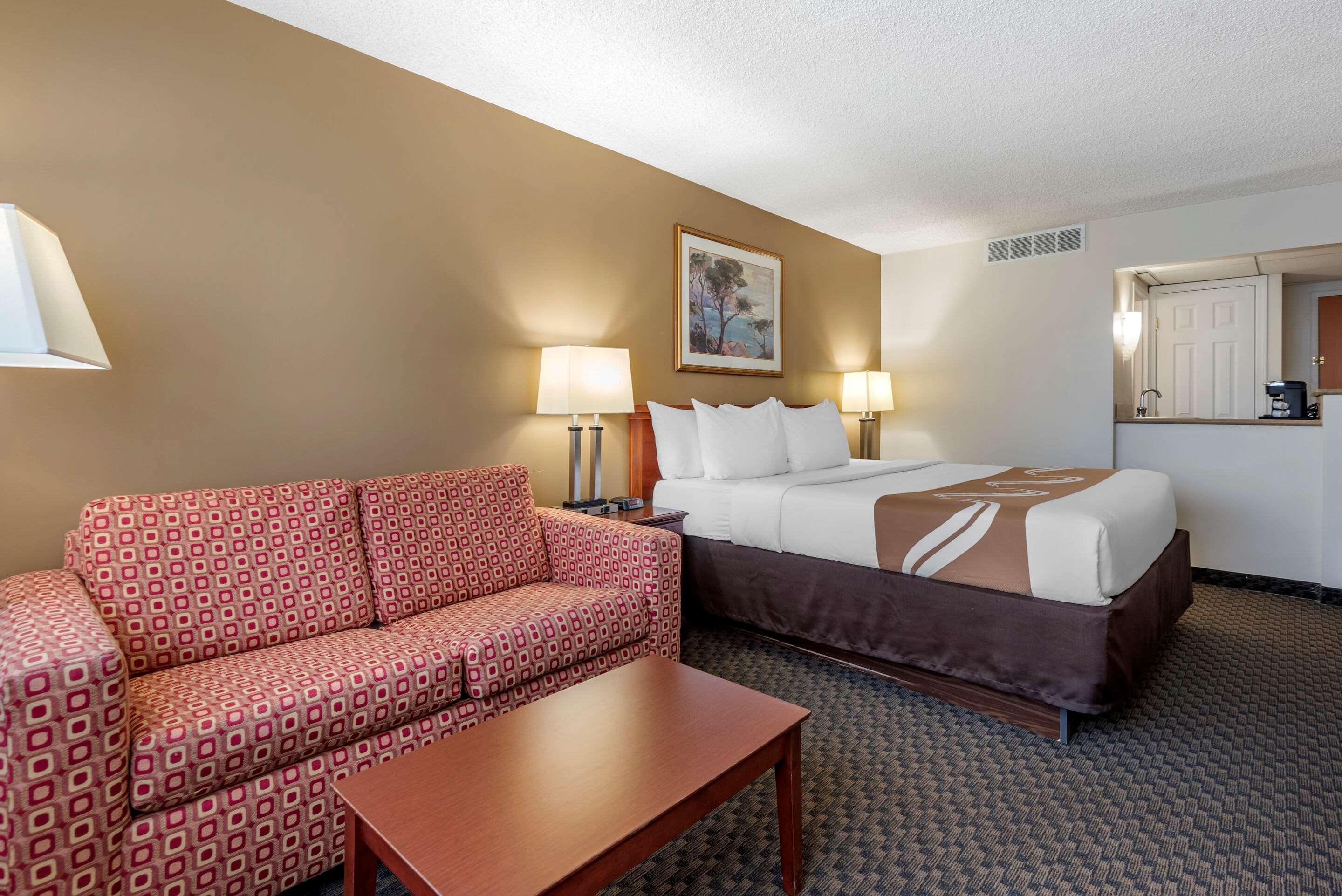 Quality Inn & Suites Vestal Binghamton Near University Ngoại thất bức ảnh