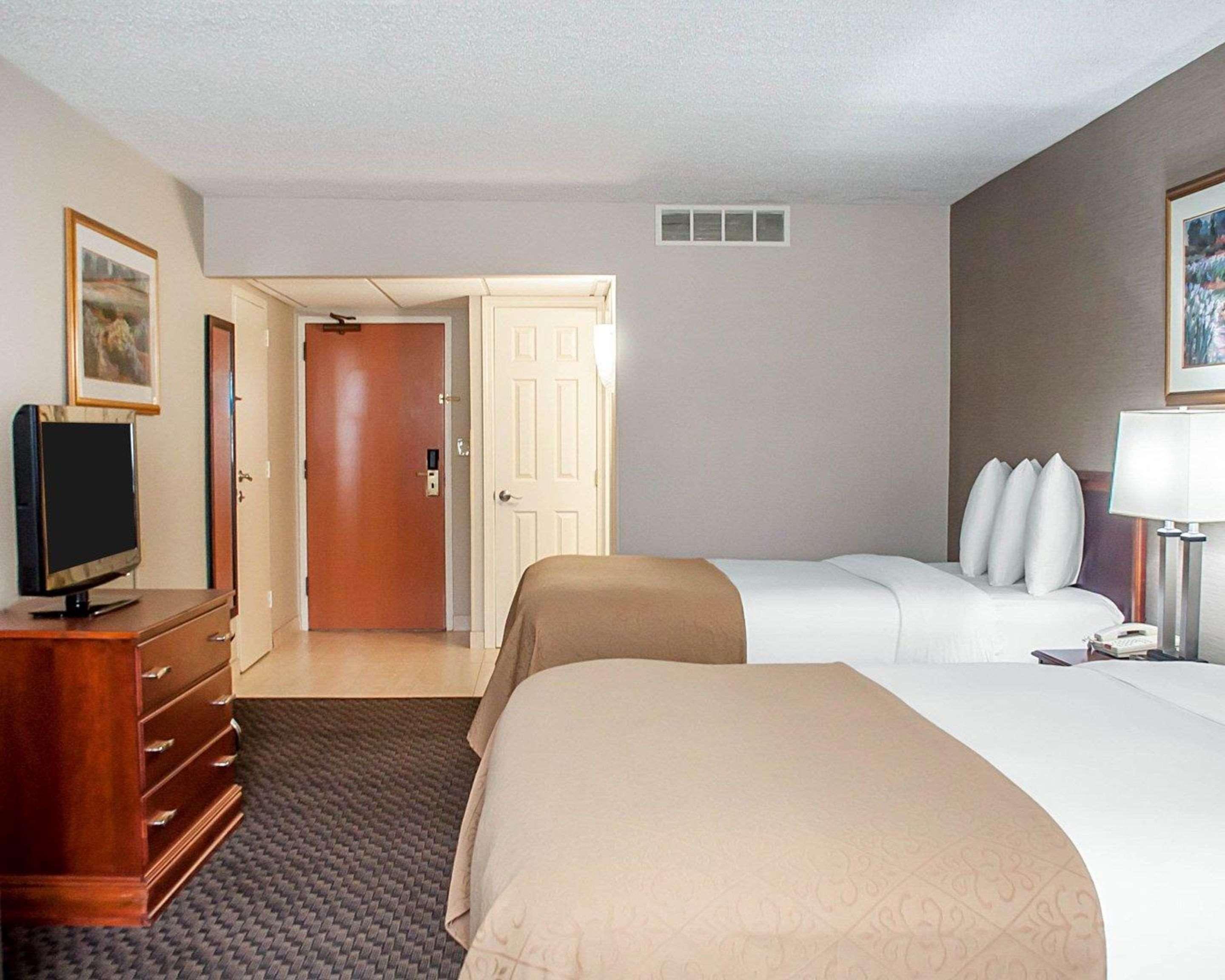 Quality Inn & Suites Vestal Binghamton Near University Ngoại thất bức ảnh