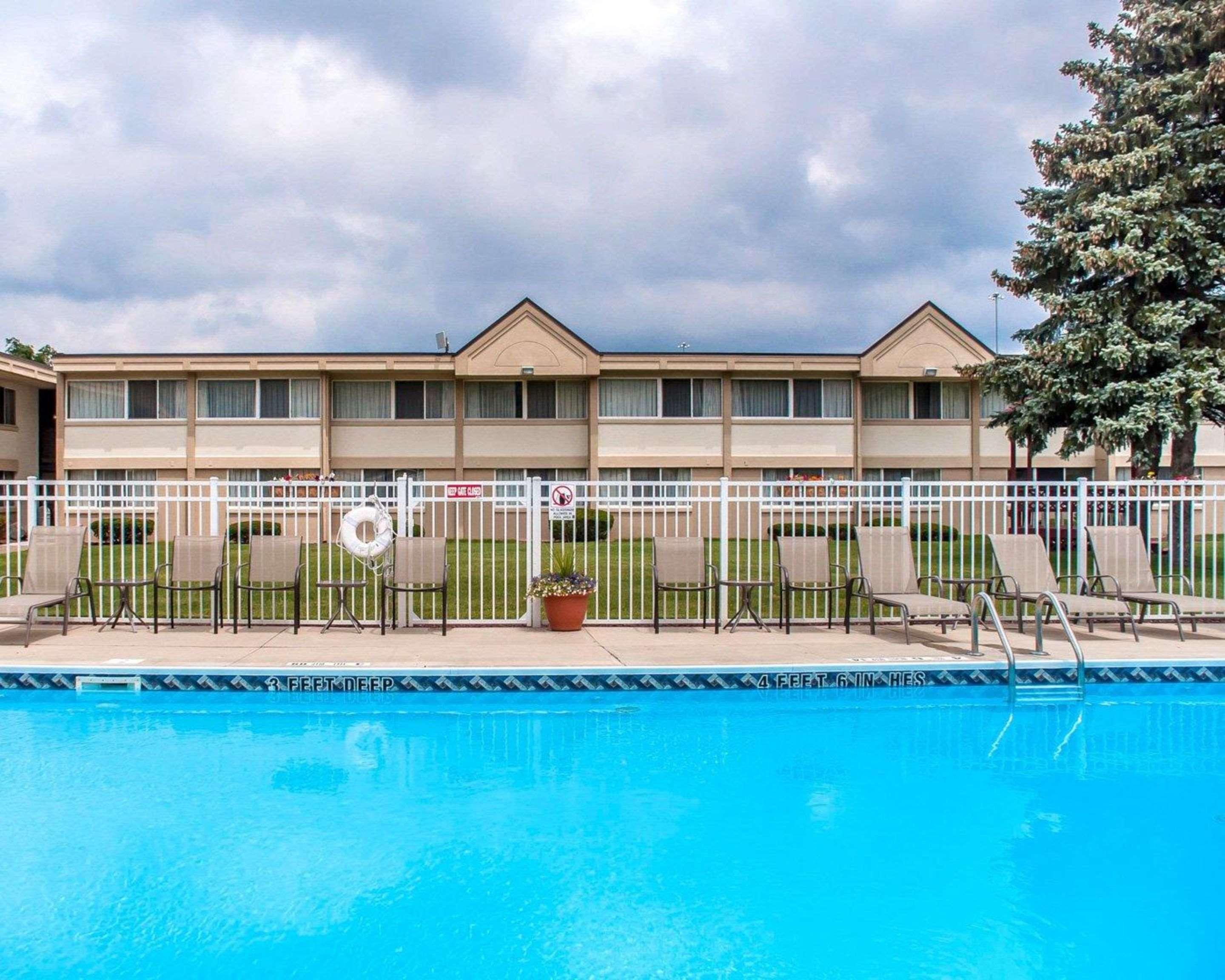 Quality Inn & Suites Vestal Binghamton Near University Ngoại thất bức ảnh
