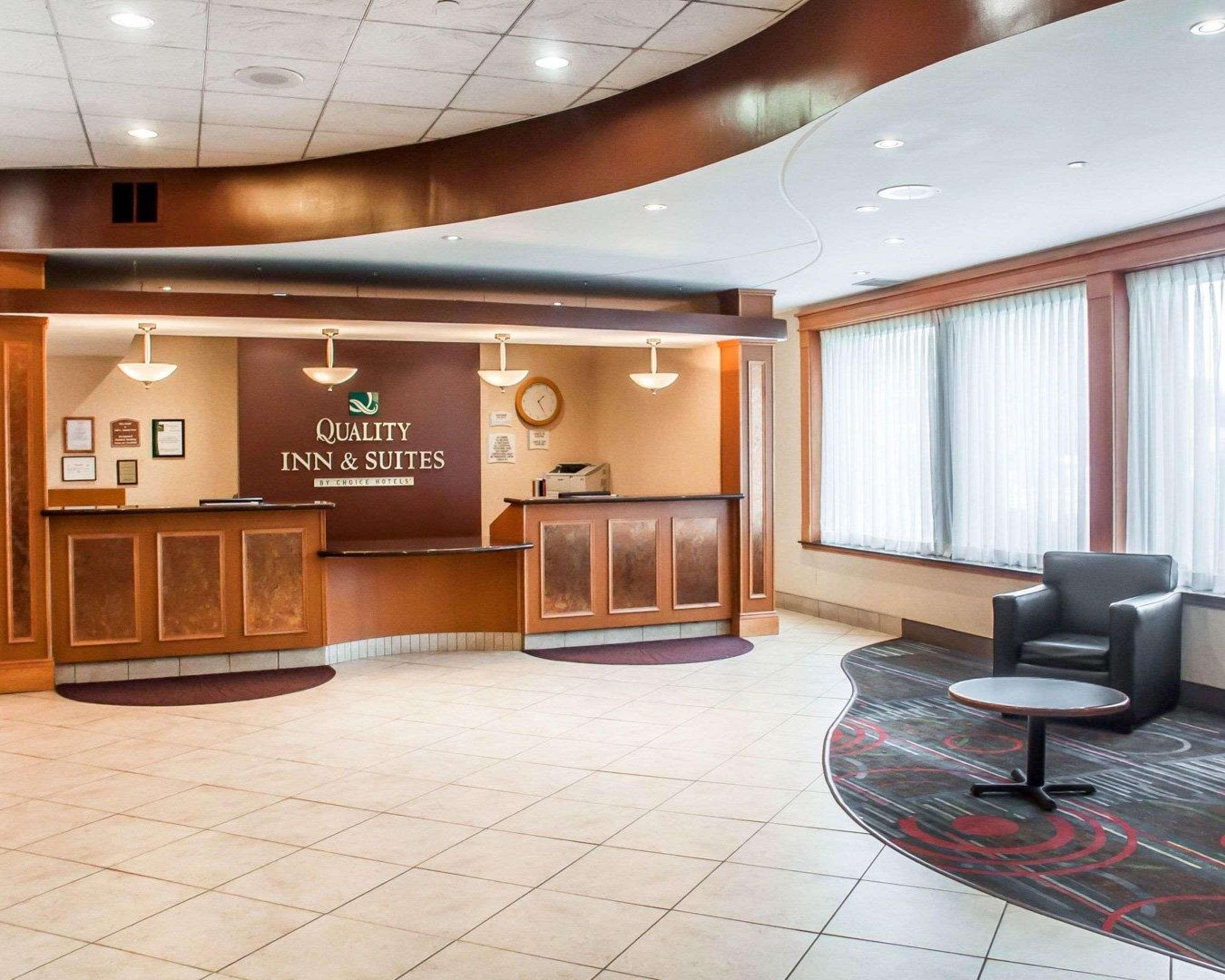 Quality Inn & Suites Vestal Binghamton Near University Ngoại thất bức ảnh