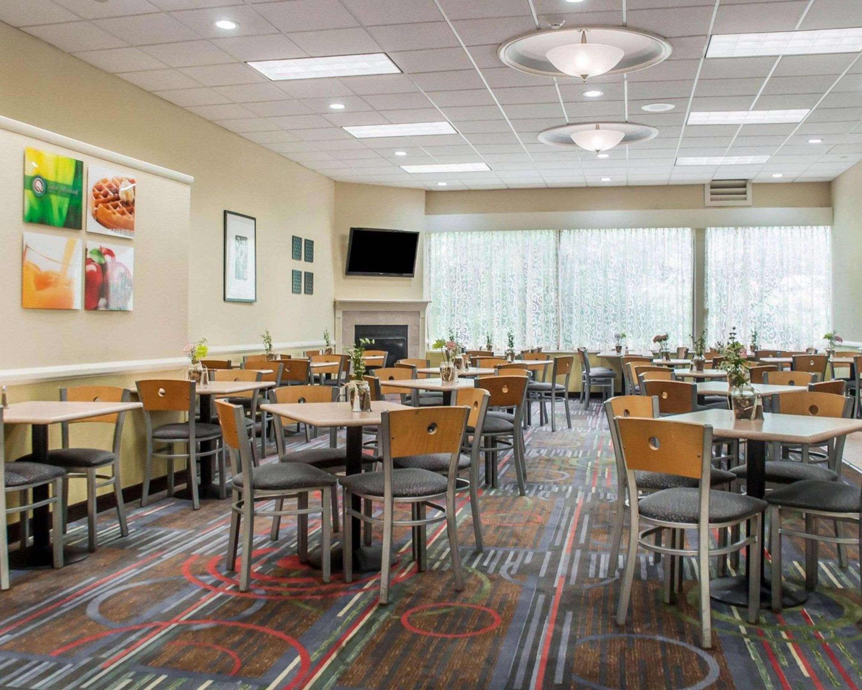 Quality Inn & Suites Vestal Binghamton Near University Ngoại thất bức ảnh