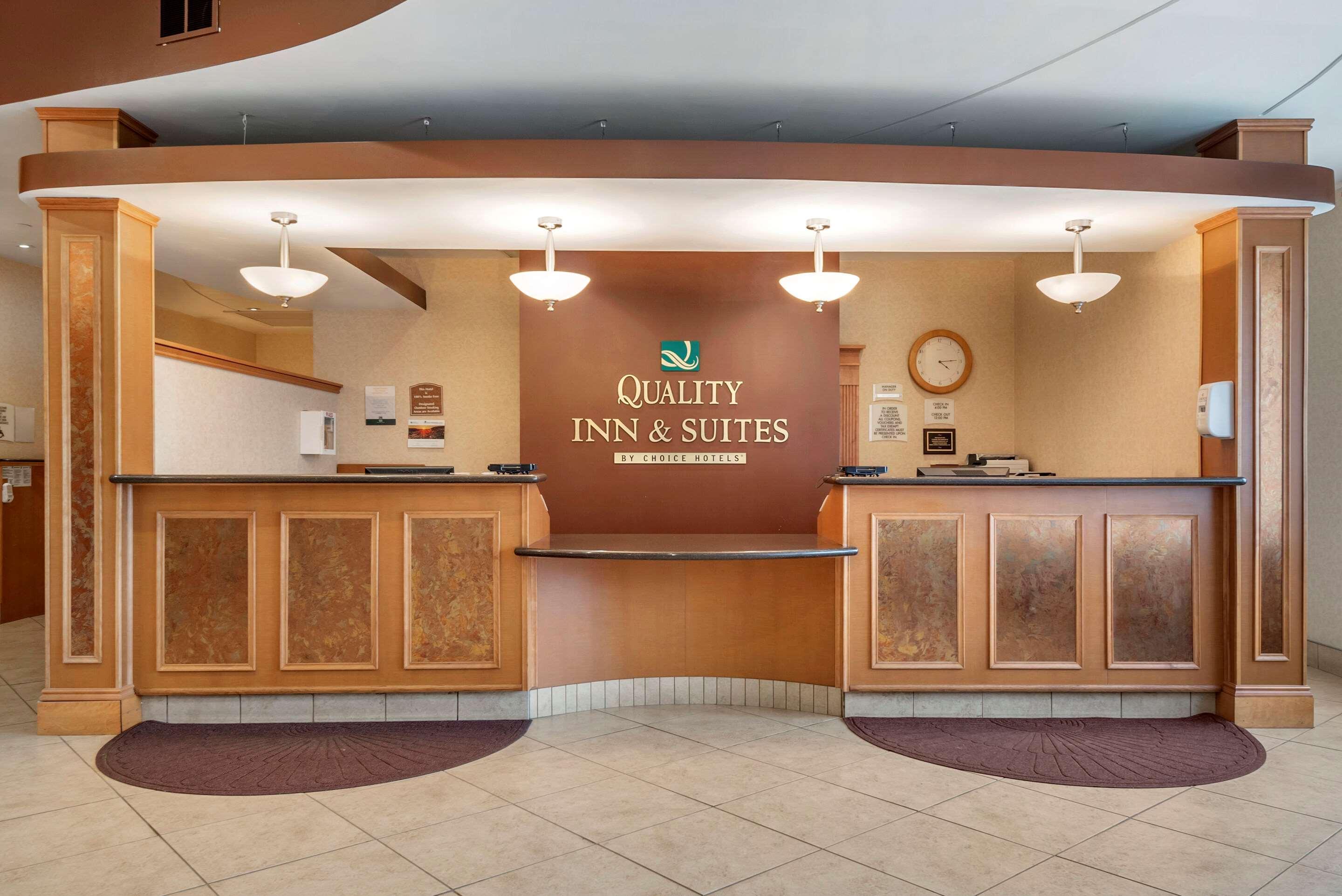 Quality Inn & Suites Vestal Binghamton Near University Ngoại thất bức ảnh
